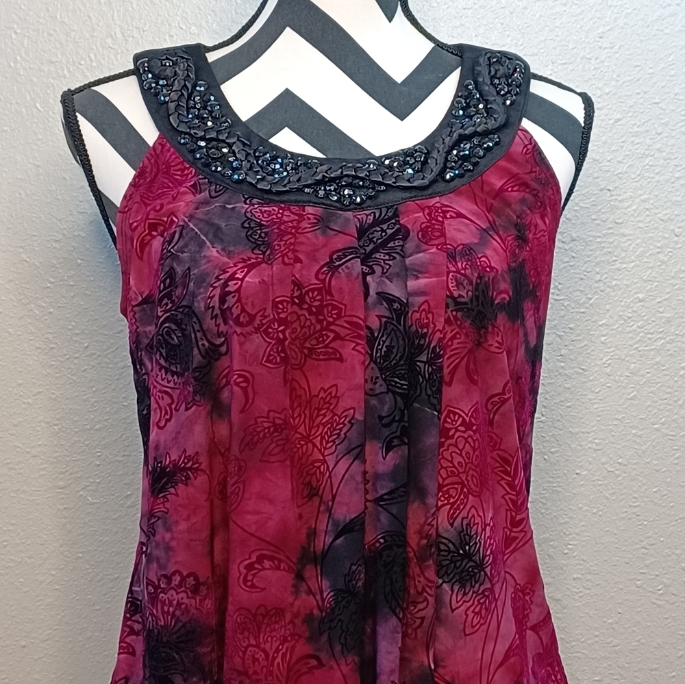 Dress Barn Women's Velvet Burnout Red Black Whimsigoth Floral Sleeveless Blouse - Picture 4 of 11